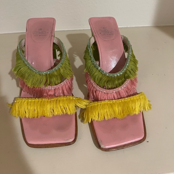 FENDI vintage 1990’s architectural heal. Pink Green statement heels - Picture 2 of 3